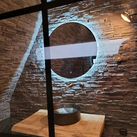 A Frame アパートホテル ヴラハティ